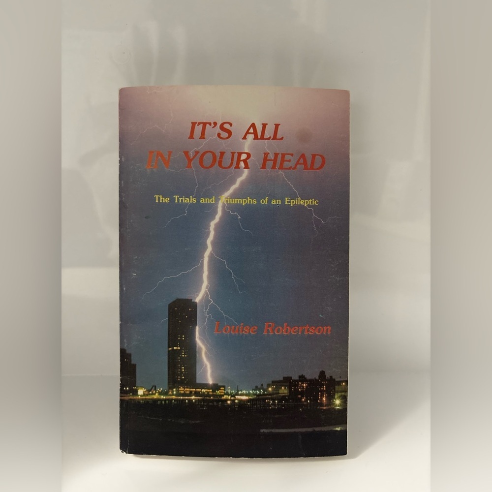 📚 3/$25 📚 It's All In Your Head Book by Louise Robertson Book